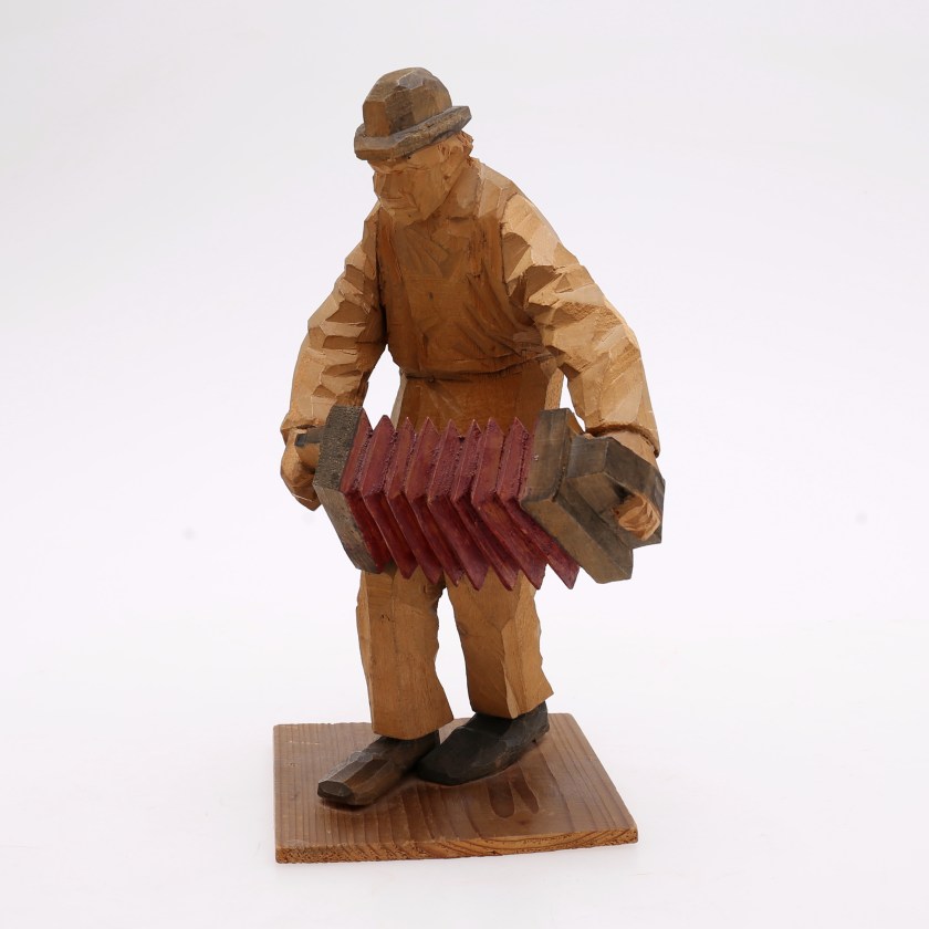 item_1213596_166890e58d